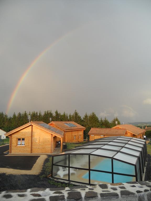 Gites Bon Air Saint-Flour  Kamer foto